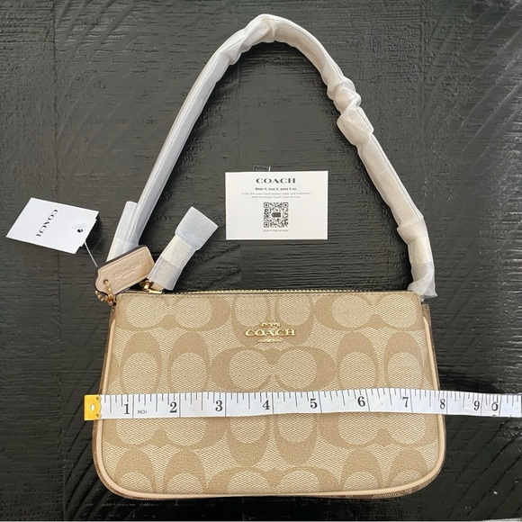 NWT Coach Nolita 19 Signature Wristlet / Shoulder Bag Purse - Picture 11 of 13